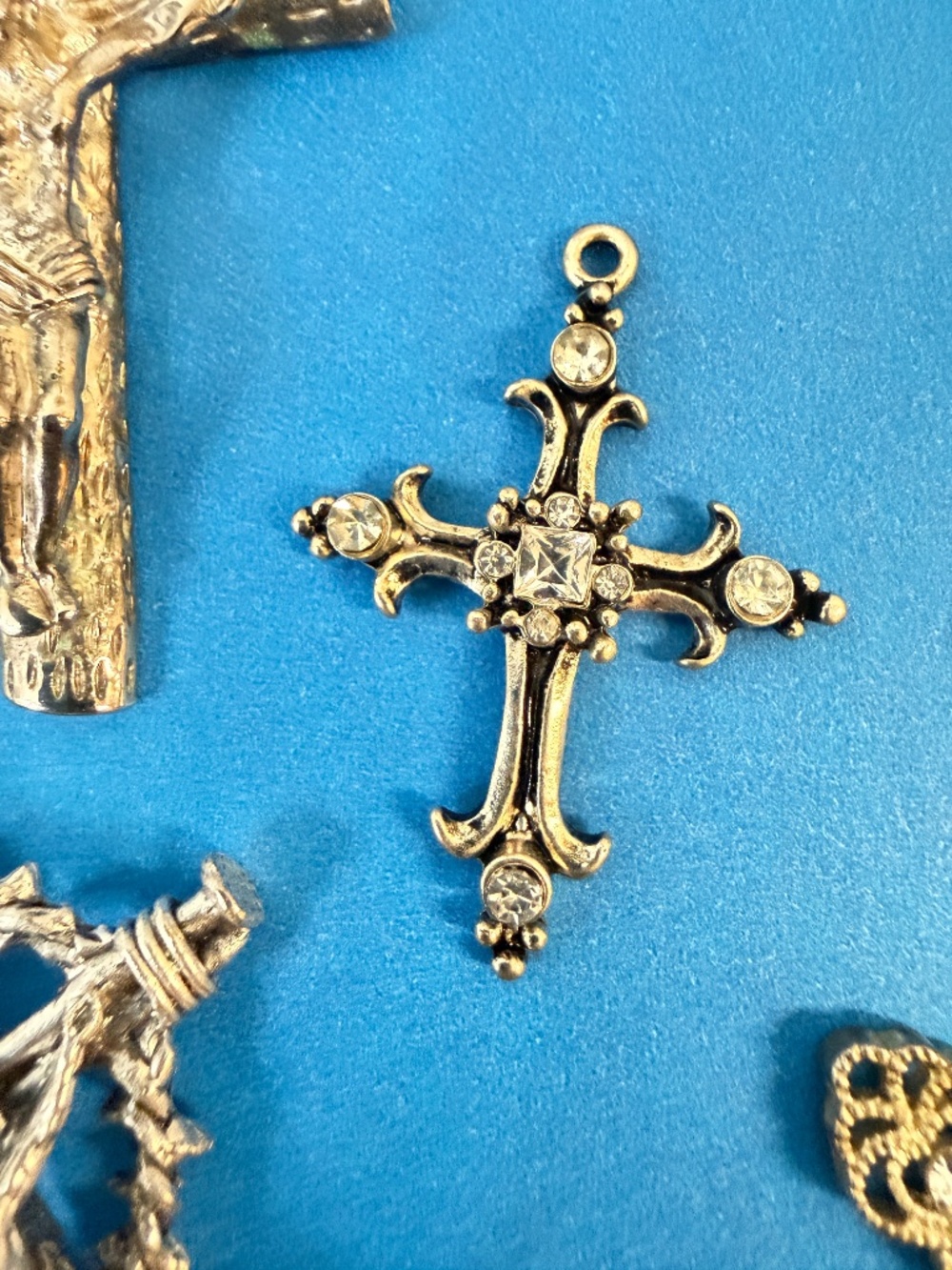 Bundle of 5 Crosses - Picture 3 of 13